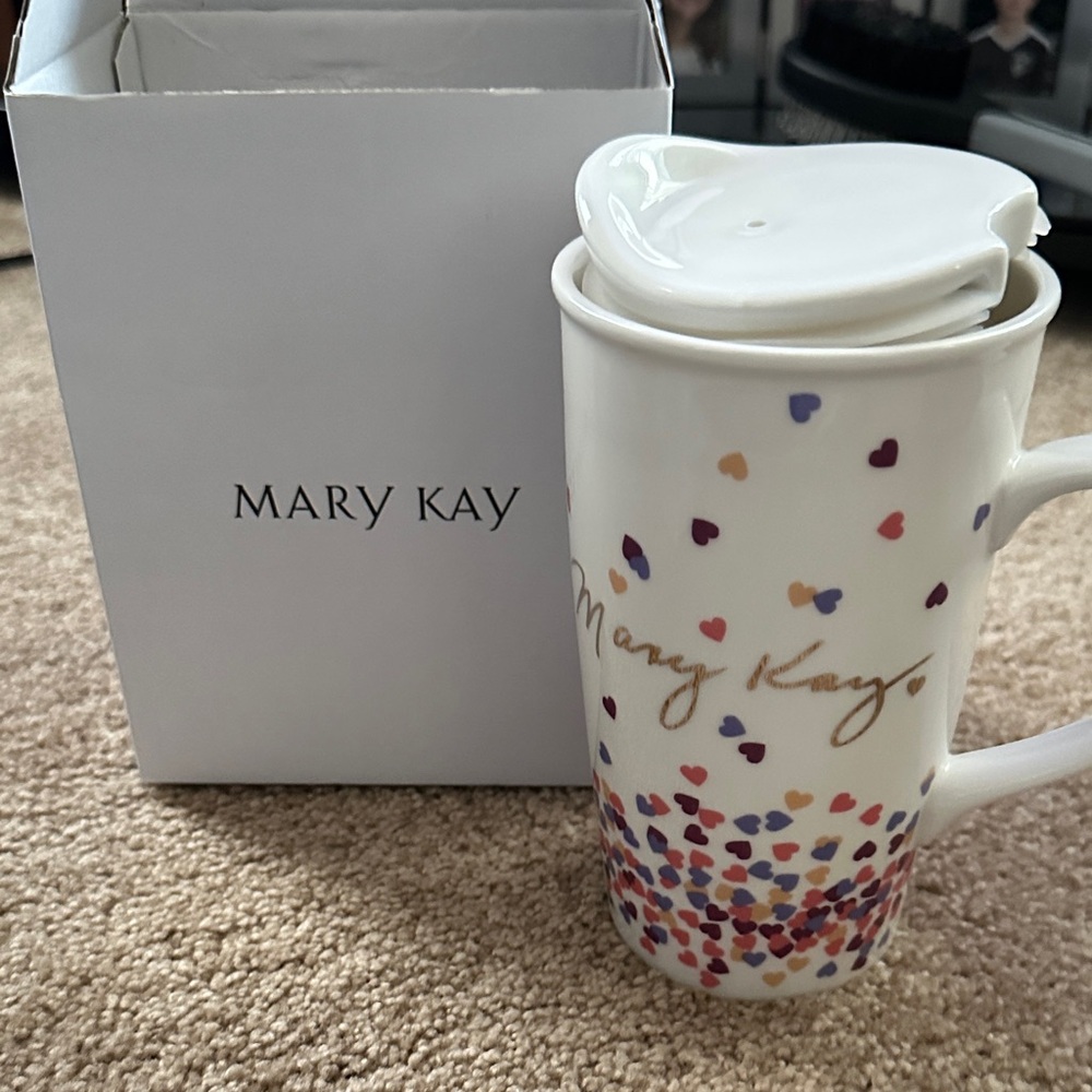 Mary Kay tall tea cup
